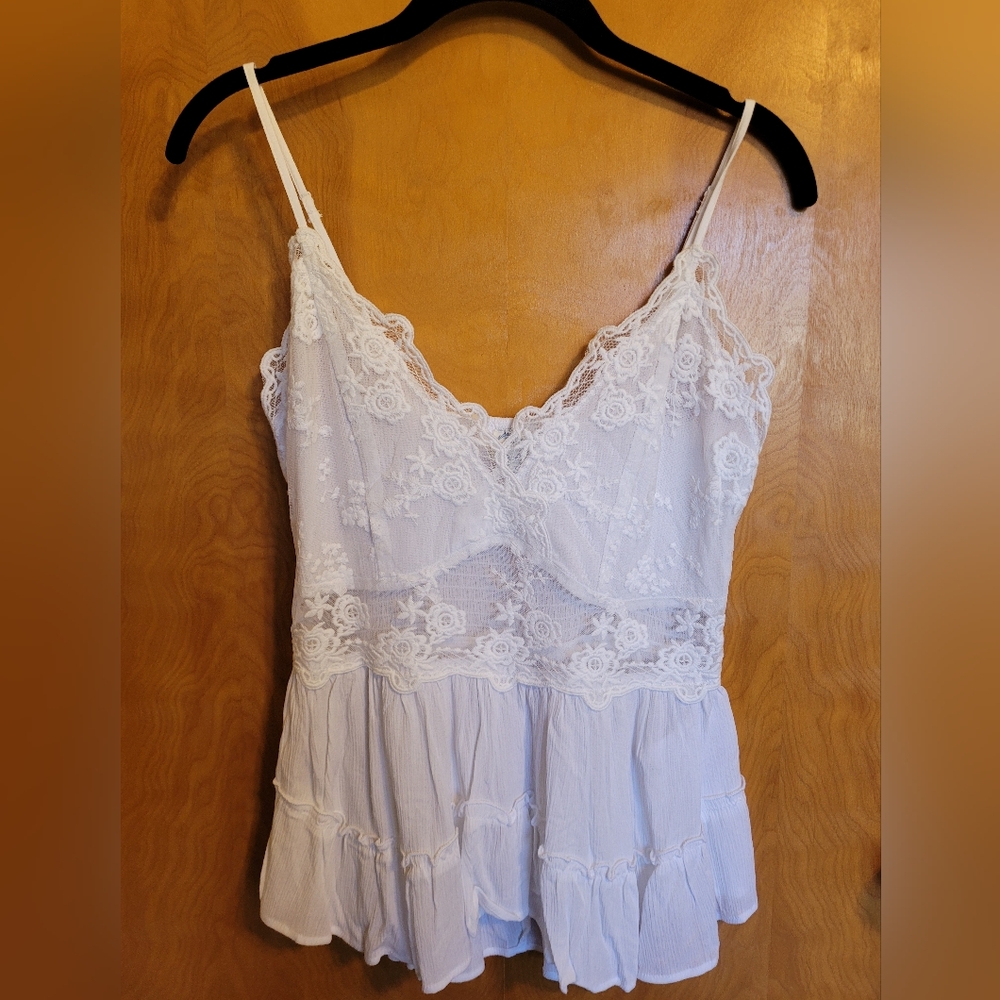 Veronica Embroidered Lace Tank Top, Size S